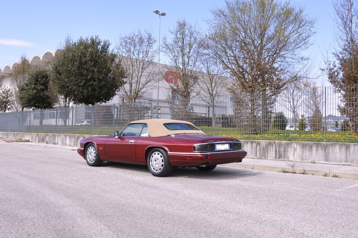 Jaguar XJS 4.0 cat Convertible (5)