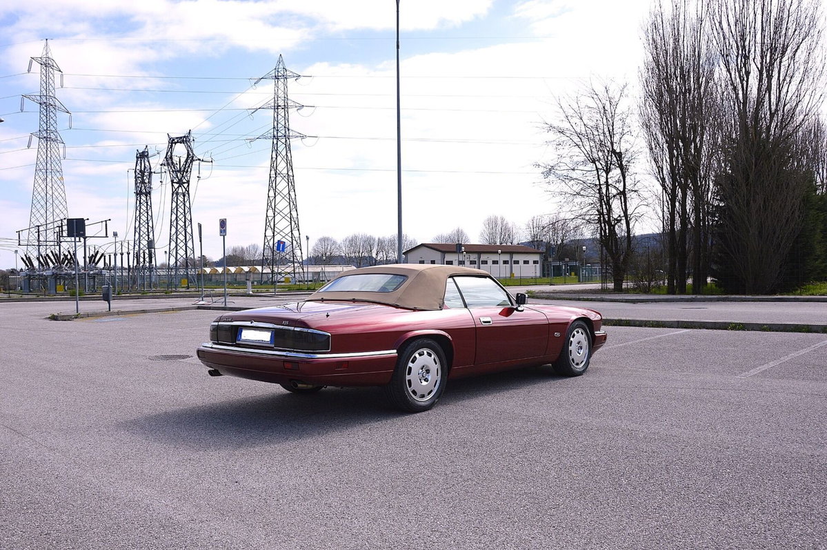 Jaguar XJS 4.0 cat Convertible (6)