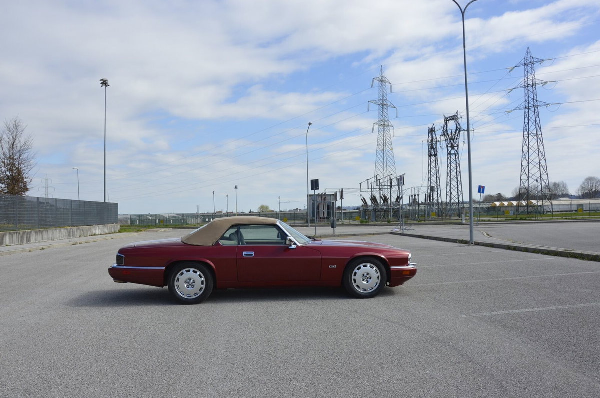 Jaguar XJS 4.0 cat Convertible (8)
