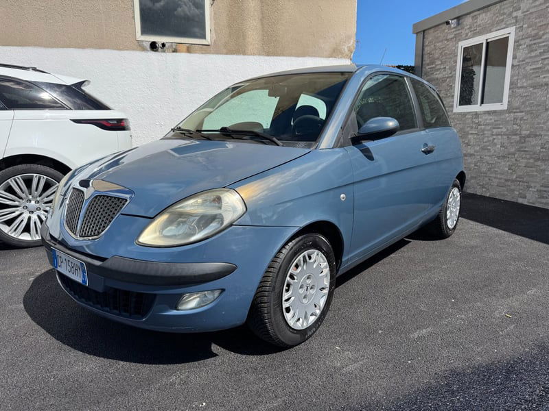 Lancia Ypsilon Multijet 16V Platino