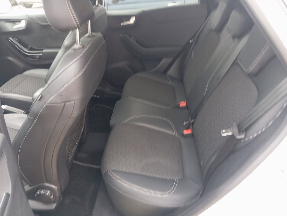 Ford Puma 1.0 EcoBoost Hybrid 125 CV S&S aut. Titanium Design (18)