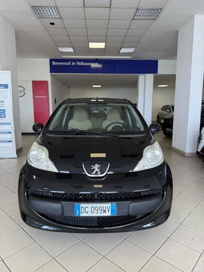 Peugeot 107 68CV 5p. Sweet Years usata