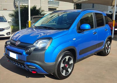 Fiat Panda 1.0 FireFly S&S Hybrid City Cross usata