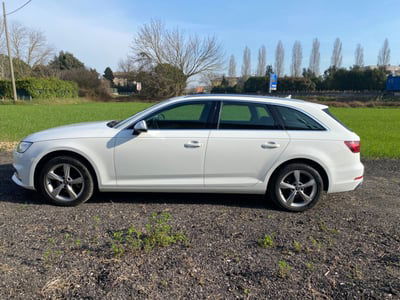 Audi A4 Avant 40 g-tron S tronic Business Sport usata