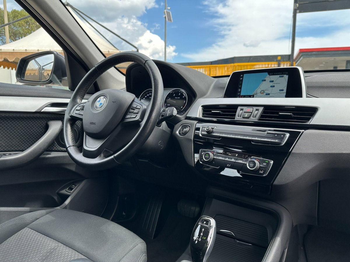 BMW X1 xDrive18d Business Advantage (18)