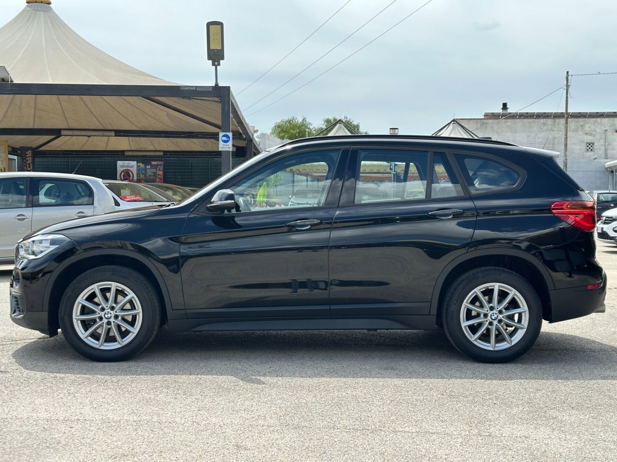 BMW X1 xDrive18d Business Advantage (4)
