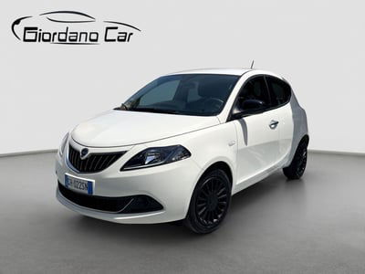 Lancia Ypsilon 1.0 FireFly 5 porte S&S Hybrid Ecochic A. Ferretti usata
