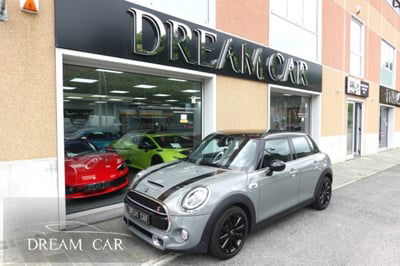 MINI Mini 2.0 Cooper SD aut. 5 porte usata