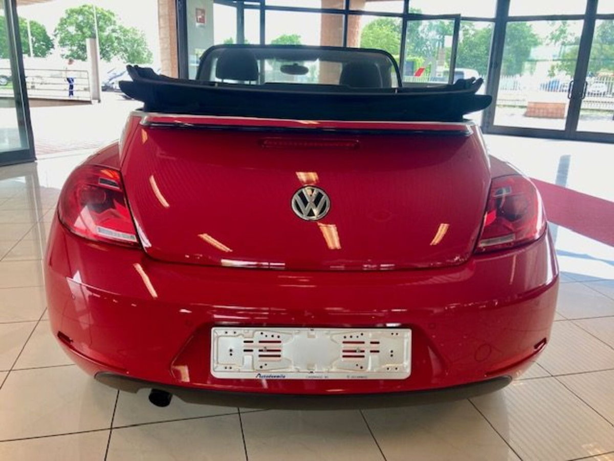 Volkswagen Maggiolino Cabrio 1.2 TSI Design (7)