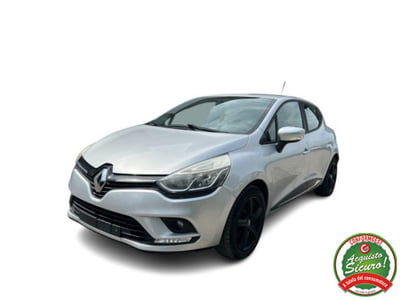 Renault Clio 1.2 75CV 5 porte Van usata