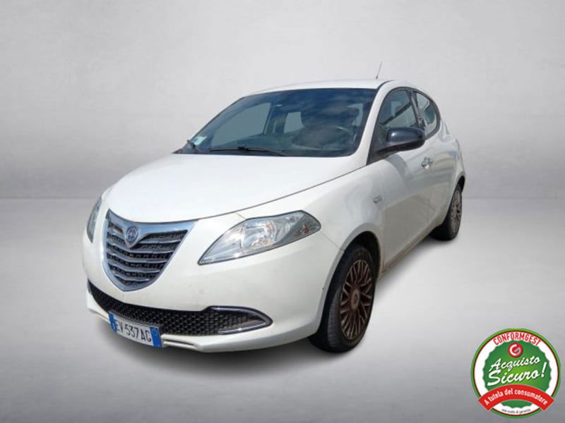 Lancia Ypsilon 1.2 69 CV 5 porte Gold