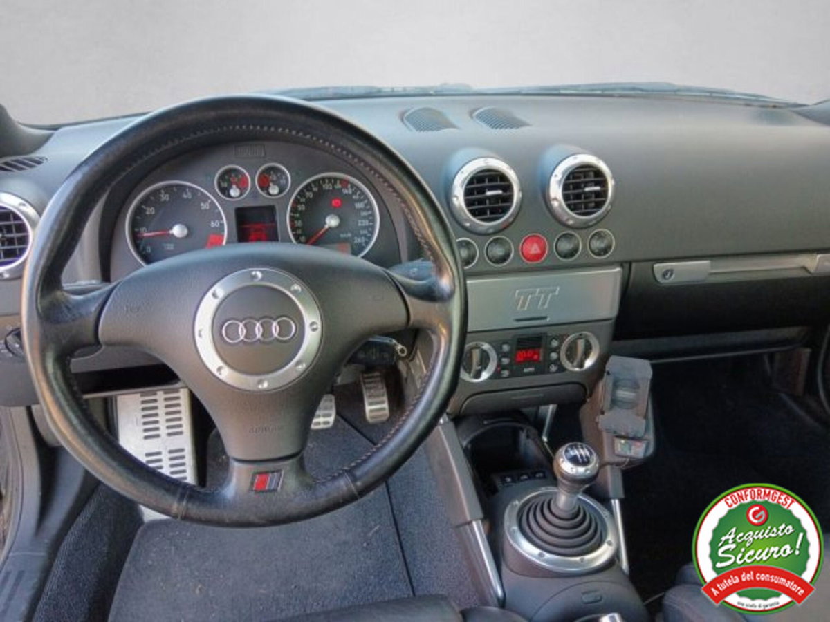 Audi TT Coupé 1.8 T 20V 179 CV cat quattro (10)