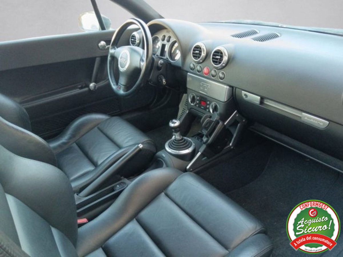 Audi TT Coupé 1.8 T 20V 179 CV cat quattro (8)