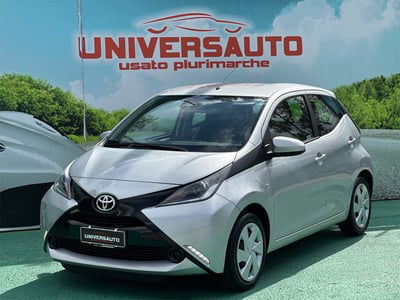 Toyota Aygo 1.0 VVT-i 69 CV 5 porte x-play TSS usata