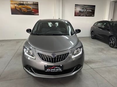 Lancia Ypsilon 1.0 FireFly 5 porte S&S Hybrid Silver Plus usata