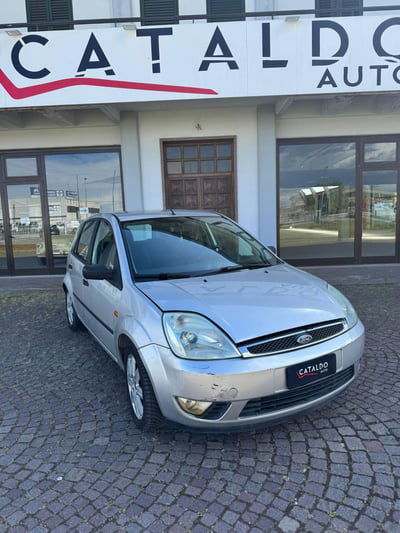 Ford Fiesta 1.4 TDCi 5p. Ghia usata