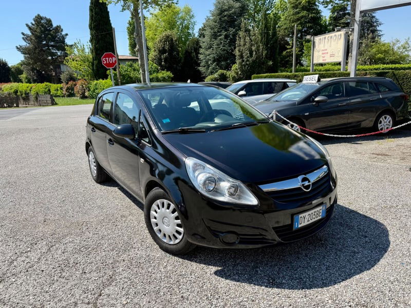 Opel Corsa 1.2 5 porte Club