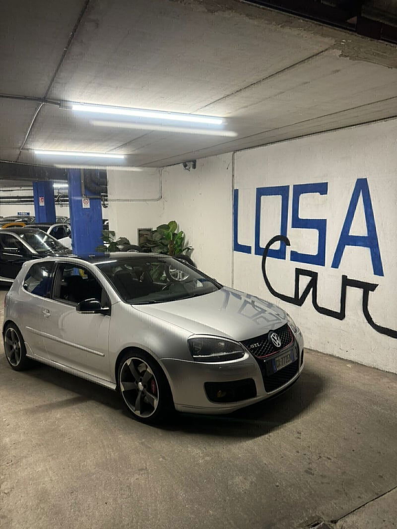 Volkswagen Golf 2.0 16V TFSI 3p. DSG GTI