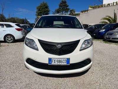 Lancia Ypsilon 0.9 TwinAir 85 CV 5 porte Metano Ecochic Gold usata
