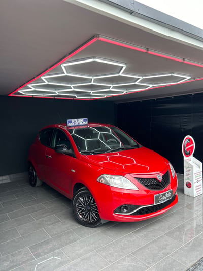 Lancia Ypsilon 1.2 69 CV 5 porte Platinum usata