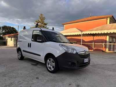 Opel Combo Tour CDTi 90CV PL-TN Club N1 usata
