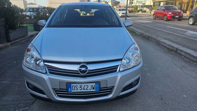 Opel Astra 1.4 16V Twinport 5 porte Enjoy usata