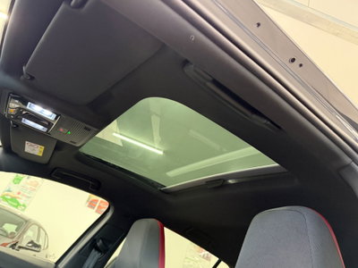 Volkswagen Golf 2.0 TSI GTI DSG (13)