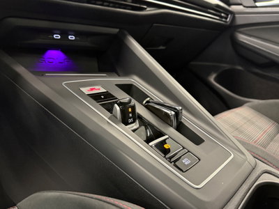Volkswagen Golf 2.0 TSI GTI DSG (15)