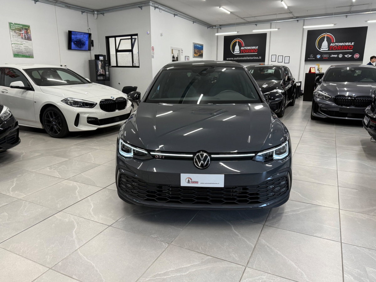 Volkswagen Golf 2.0 TSI GTI DSG (2)