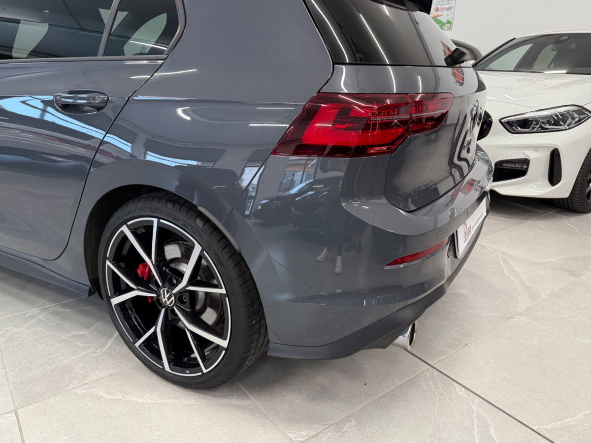 Volkswagen Golf 2.0 TSI GTI DSG (7)