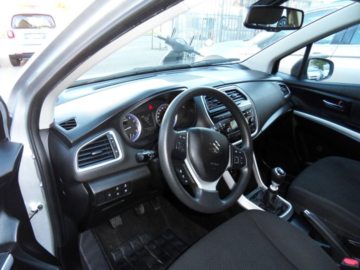 Suzuki S-Cross 1.4 Hybrid Easy (7)