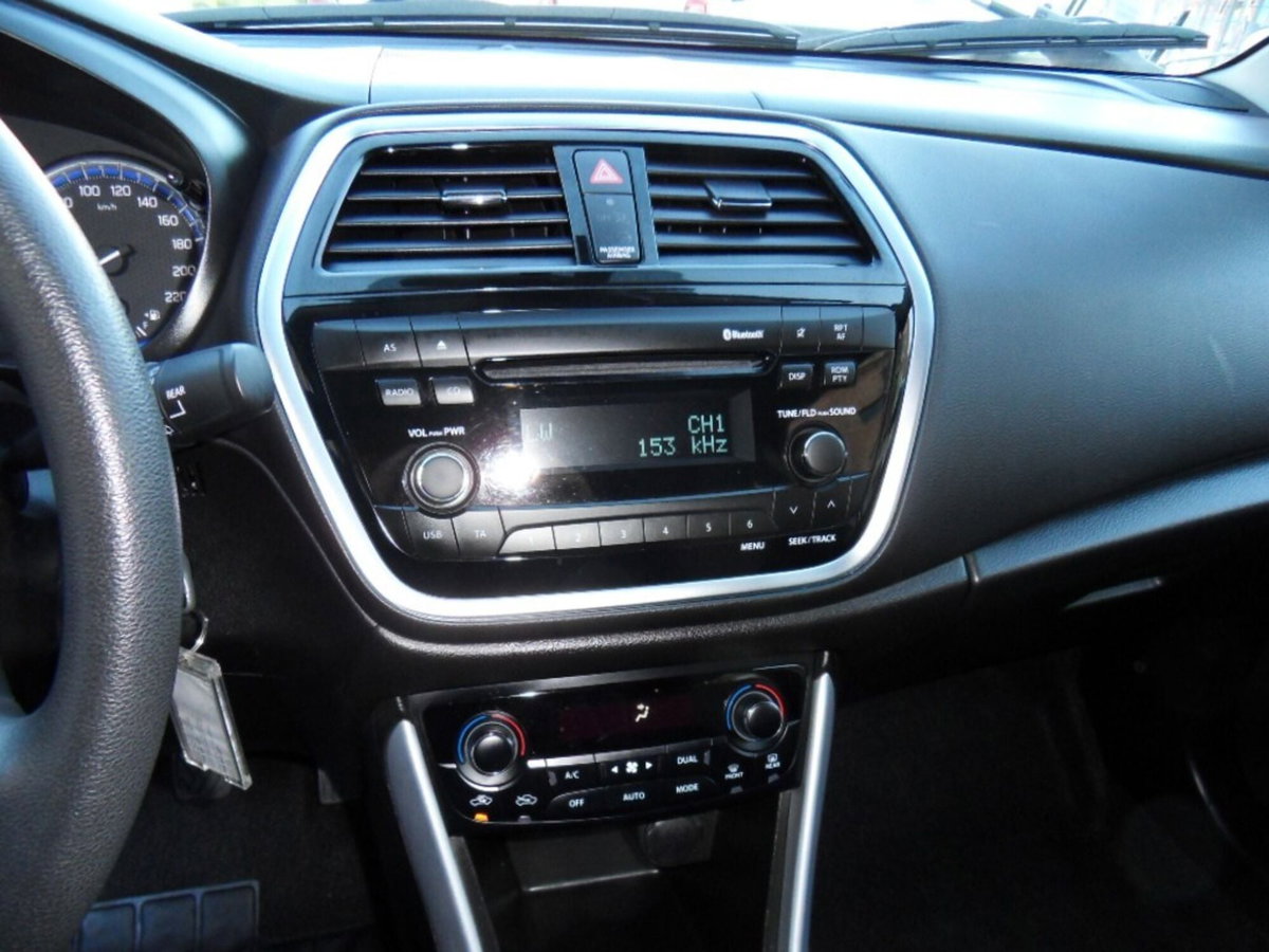 Suzuki S-Cross 1.4 Hybrid Easy (8)