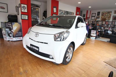 Toyota iQ 1.0 CVT Tobasco usata