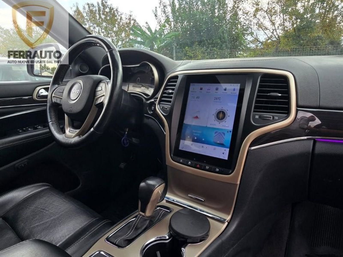 Jeep Grand Cherokee 3.0 V6 CRD 250 CV MJT II Summit Platinum Ed. (8)