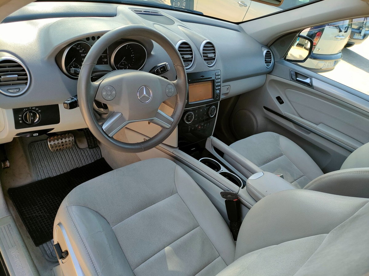 Mercedes-Benz Classe ML 320 CDI (8)