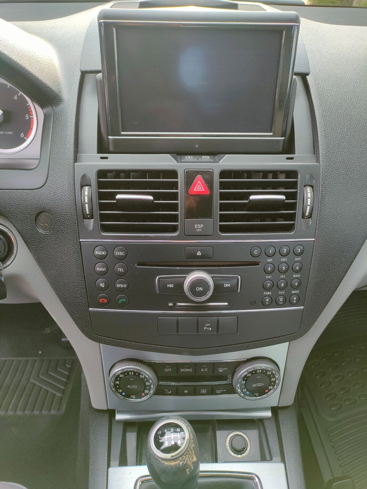 Mercedes-Benz Classe C 220 CDI Elegance (10)
