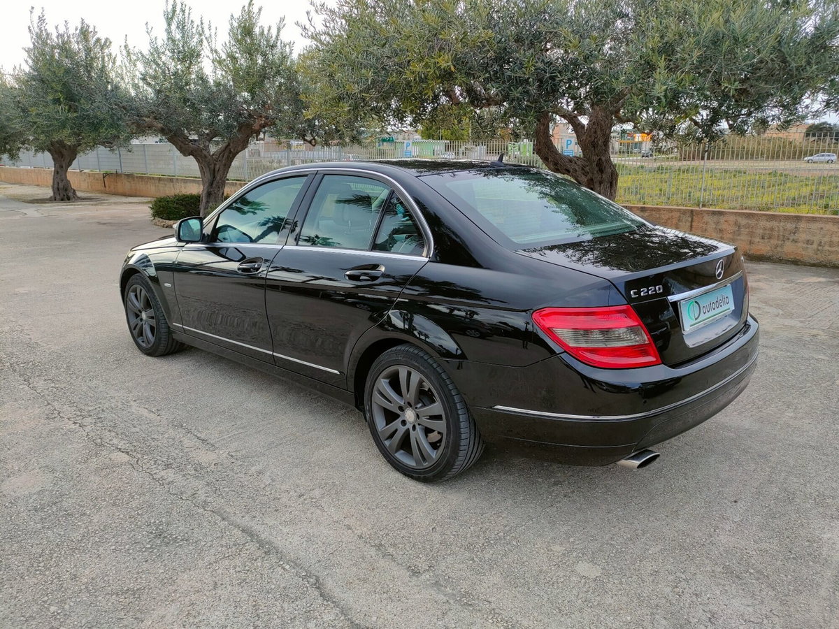 Mercedes-Benz Classe C 220 CDI Elegance (2)