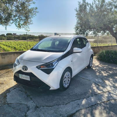 Toyota Aygo 1.0 VVT-i 72 CV 5 porte x-trend MMT usata