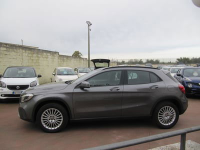 Mercedes-Benz GLA SUV 200 d Automatic Business usata