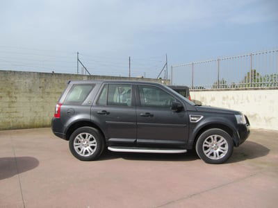 Land Rover Freelander 2.2 TD4 S.W. SE usata