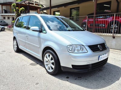 Volkswagen Touran TDI 136CV Highline usata