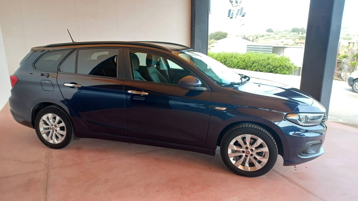 Fiat Tipo Station Wagon Tipo 1.3 Mjt S&S SW Lounge (7)