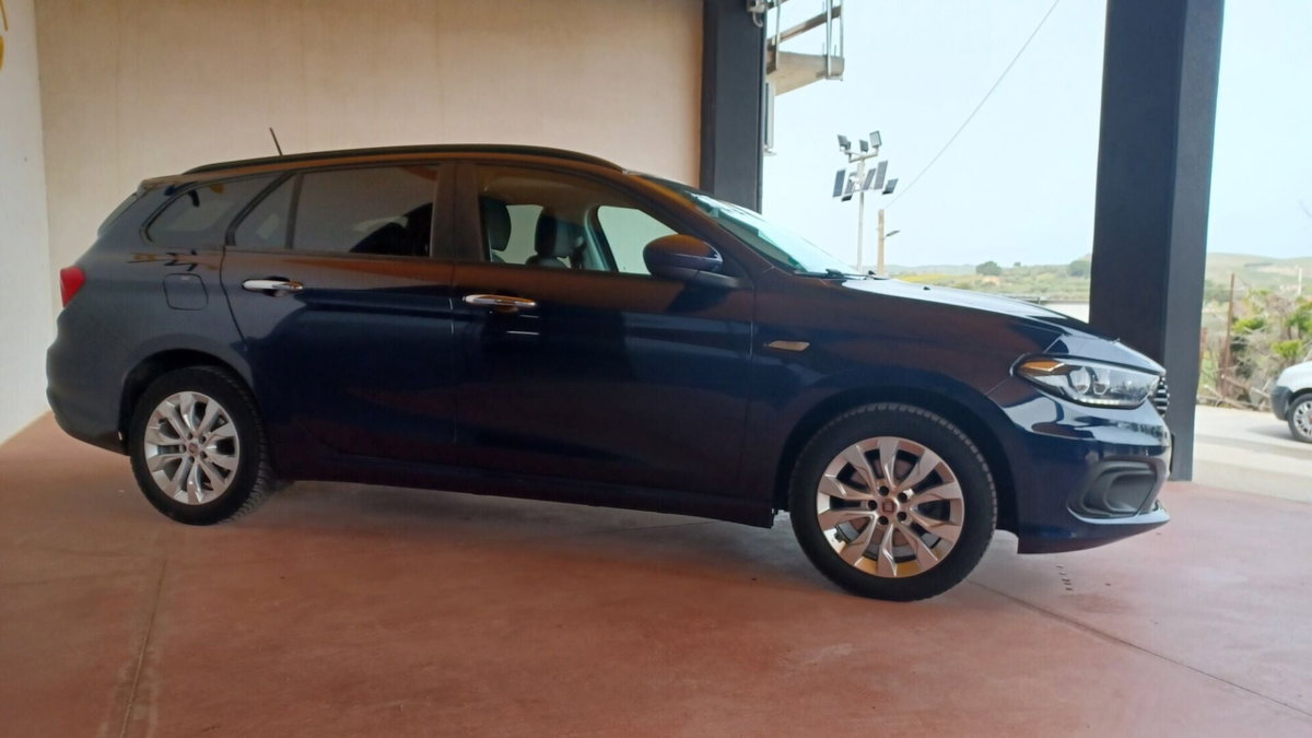 Fiat Tipo Station Wagon Tipo 1.3 Mjt S&S SW Lounge (8)