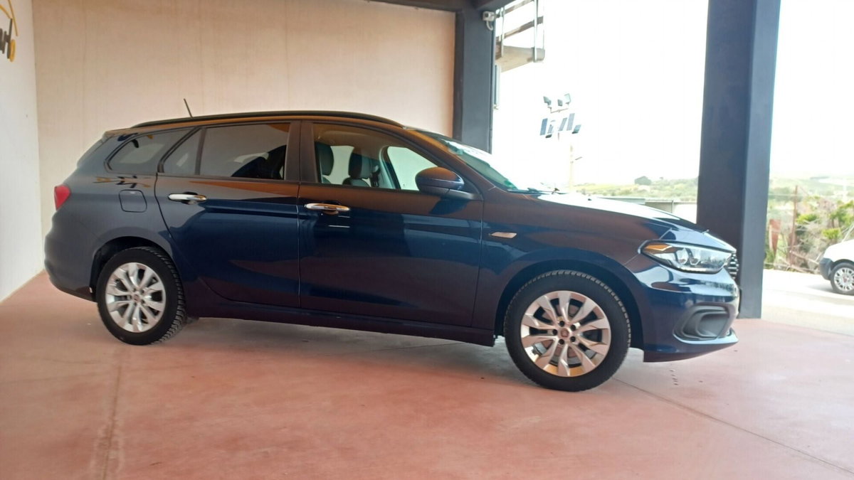 Fiat Tipo Station Wagon Tipo 1.3 Mjt S&S SW Lounge (9)