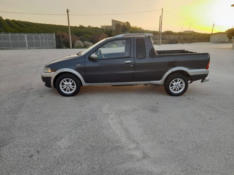 Fiat Strada 1.9 JTD Pick-up Cabina Lunga 