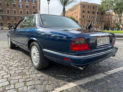 Jaguar XJ 4.0 cat Executive usata