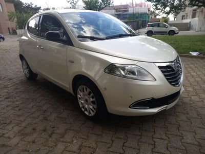 Lancia Ypsilon 1.2 69 CV 5 porte Platinum usata