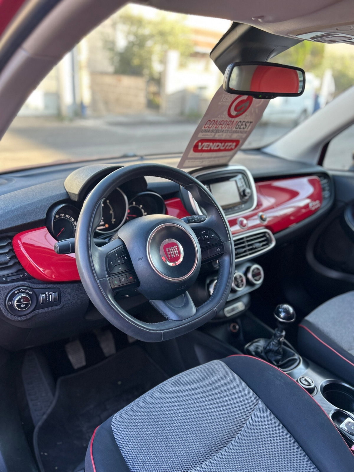 Fiat 500X 1.6 MultiJet 120 CV Lounge (9)