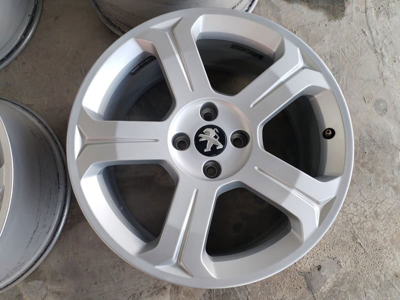 Peugeot 308 1.6 8V e-HDi 112CV Stop&Start robotiz. 5p. Allure
