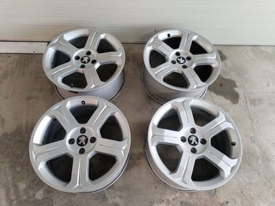 Peugeot 308 1.6 8V e-HDi 112CV Stop&Start robotiz. 5p. Allure nuova